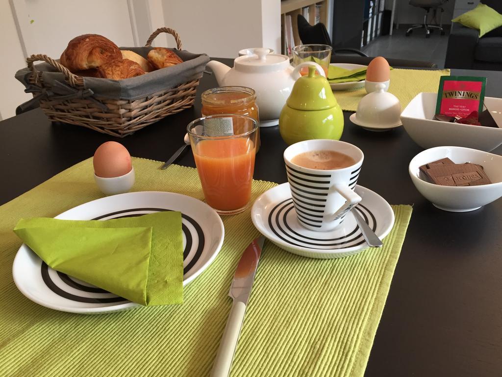 Le Chataignier Hotel Wezembeek-Oppem Esterno foto